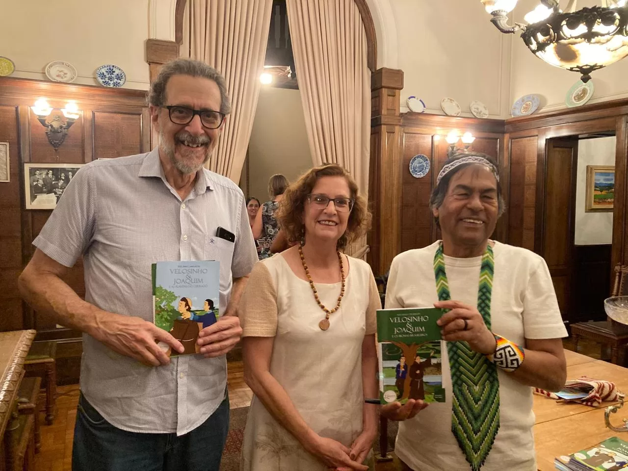 Encontro com o autor Ailton Krenak na Academia Mineira de Letras